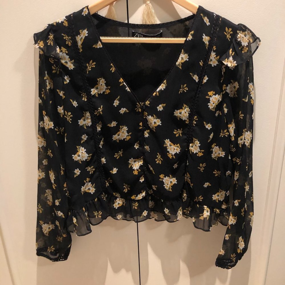 Zara Floral Blouse with Shoulder Detail